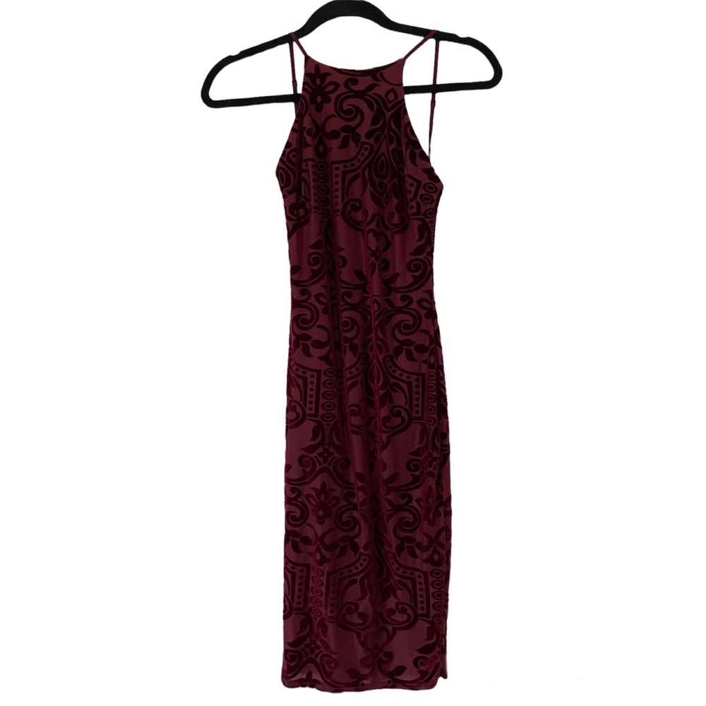 FASHION NOVA burgundy velvet dress